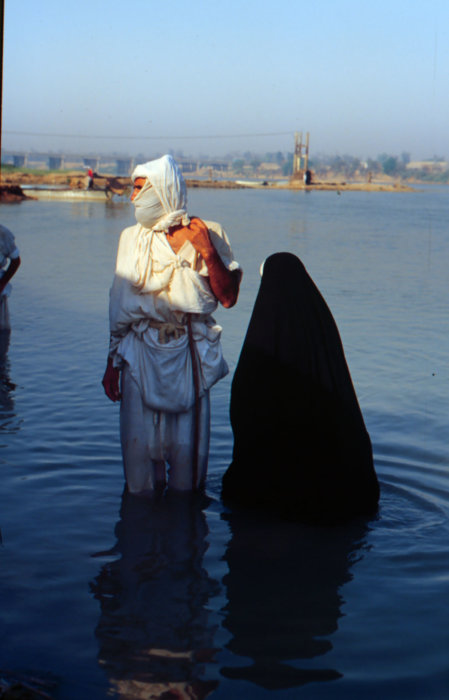 Chrzest Mandejczyków, wyprawa do Iranu 1999, foto: Jarosław Fret